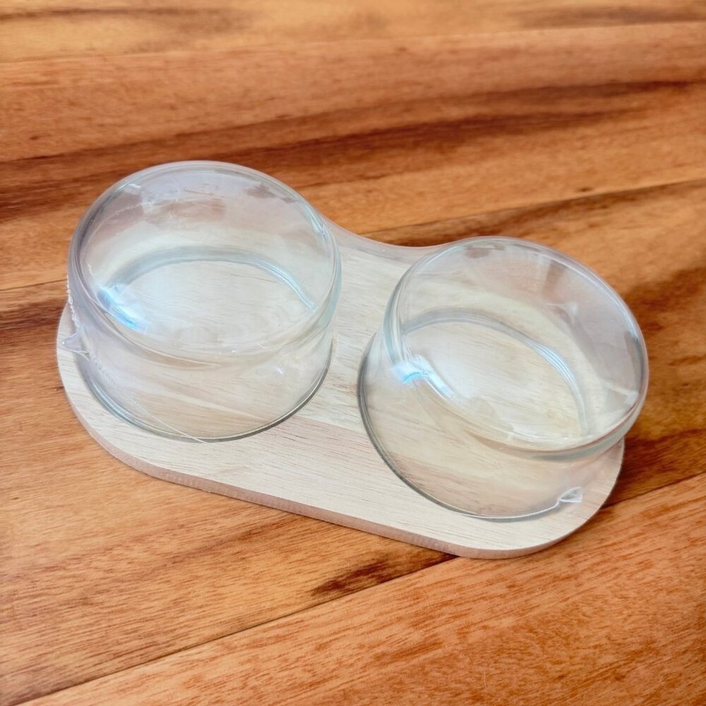 Target HORIZON  Cloche Board Tray with 2 Glass Dome Lids